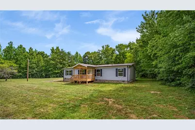 153 Mosley Loop, Madison, NC 27025 - Photo 4