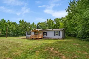 153 Mosley Loop, Madison, NC 27025 - Photo 4