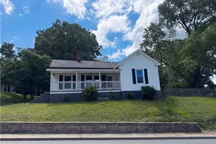 309 Worth St, Mount Airy, NC 27030 - Photo 1