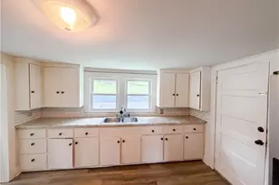 309 Worth St, Mount Airy, NC 27030 - Photo 8