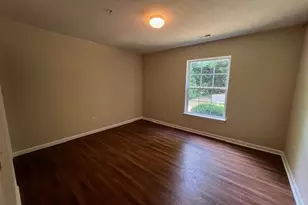 903 Hanahan Ct, Greensboro, NC 27409 - Photo 16