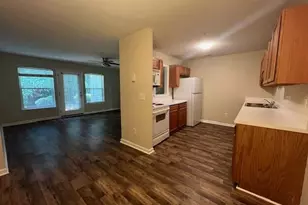 903 Hanahan Ct, Greensboro, NC 27409 - Photo 6