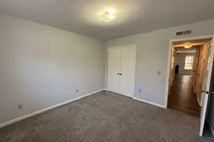 729 Shelby Dr, Greensboro, NC 27409 - Photo 16