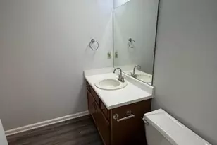 729 Shelby Dr, Greensboro, NC 27409 - Photo 14
