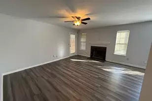 729 Shelby Dr, Greensboro, NC 27409 - Photo 2