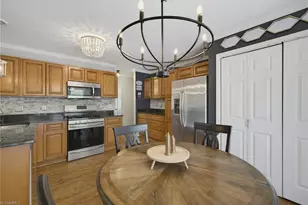 4050 Glenn Landing Dr, Winston-Salem, NC 27107 - Photo 10