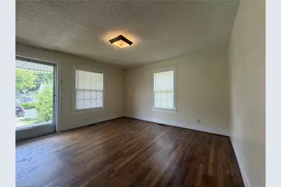 324 E McCulloch Street, Greensboro, NC 27406 - Photo 2