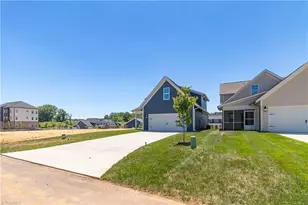 1641 Cross Vlg Ave, Kernersville, NC 27284 - Photo 18