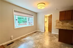 6907 Ridge Haven Rd, Greensboro, NC 27410 - Photo 10
