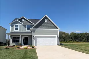 1318 Dandridge Dr, Kernersville, NC 27284 - Photo 1