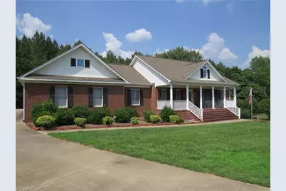 1464 Steve Street, Kernersville, NC 27284 - Photo 2