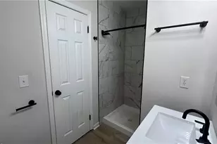 2909 Woodhill Ln, Greensboro, NC 27406 - Photo 10
