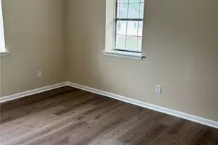 508 E Harden St, Graham, NC 27253 - Photo 4