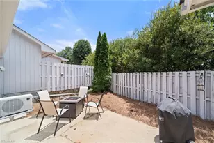 4600 Tamaron Dr, Greensboro, NC 27410 - Photo 22