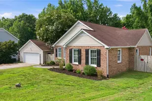 314 Canterbury Rd, High Point, NC 27262 - Photo 2