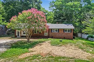 911 Harrison Crossroad Loop, Reidsville, NC 27230 - Photo 2