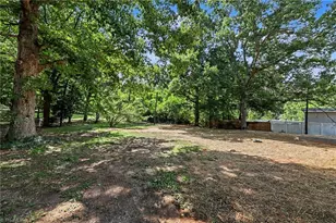 911 Harrison Crossroad Loop, Reidsville, NC 27230 - Photo 30
