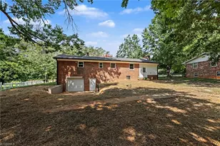 911 Harrison Crossroad Loop, Reidsville, NC 27230 - Photo 28