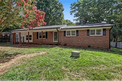 911 Harrison Crossroad Loop, Reidsville, NC 27230 - Photo 4