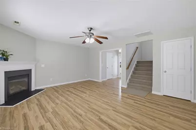 4712 Summerlyn Place Drive, Kernersville, NC 27284 - Photo 8