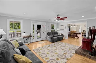523 Round House Rd, Eden, NC 27288 - Photo 16