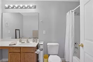 1033 Quinlan Dr, Greensboro, NC 27406 - Photo 32