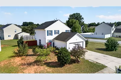 1033 Quinlan Drive, Greensboro, NC 27406 - Photo 2