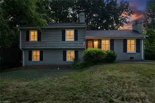 2310 Danbury Rd, Greensboro, NC 27408 - Photo 2