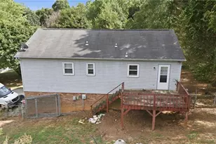 7119 Hunting Brook Ct, Winston-Salem, NC 27051 - Photo 6