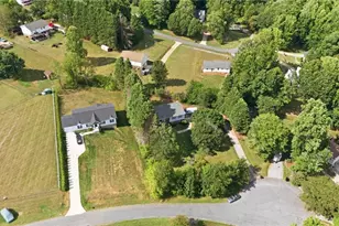 7119 Hunting Brook Ct, Winston-Salem, NC 27051 - Photo 12