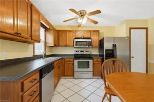 7119 Hunting Brook Ct, Winston-Salem, NC 27051 - Photo 24