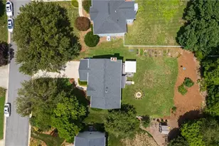 3221 Peninsula Dr, Jamestown, NC 27282 - Photo 24