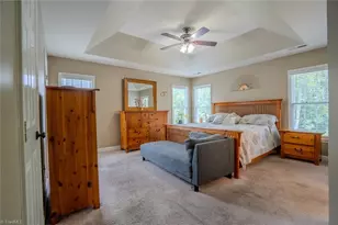 3221 Peninsula Dr, Jamestown, NC 27282 - Photo 10