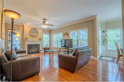 3221 Peninsula Drive, Jamestown, NC 27282 - Photo 8