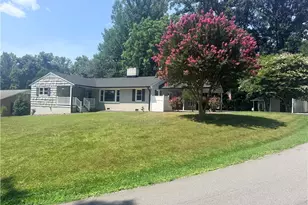 555 Shady Ln, Wilkesboro, NC 28697 - Photo 2