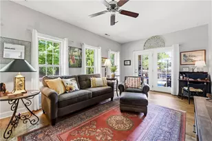 5424 Ggo Dr, Greensboro, NC 27406 - Photo 14
