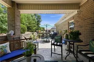 5424 Ggo Dr, Greensboro, NC 27406 - Photo 32