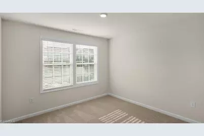 116 Harbor Hill Boulevard, Jamestown, NC 27282 - Photo 10