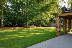 1860 Dunmore Ln, Clemmons, NC 27012 - Photo 12