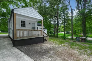 935 Highland Ave, Greensboro, NC 27403 - Photo 30