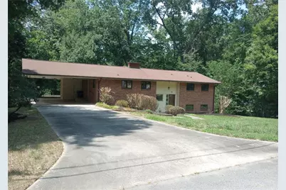606 Willowmoore Avenue, Thomasville, NC 27360 - Photo 2