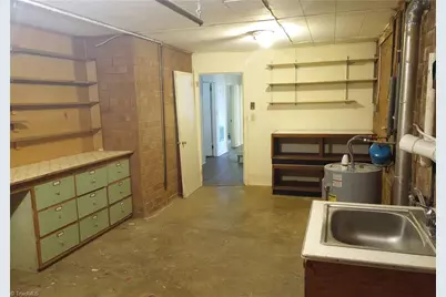 606 Willowmoore Avenue, Thomasville, NC 27360 - Photo 26