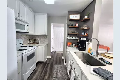 4700 Pennoak Lane #A, Greensboro, NC 27407 - Photo 10