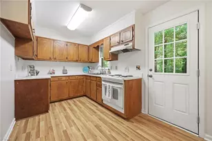 8474 Running Creek Rd, Gibsonville, NC 27249 - Photo 8
