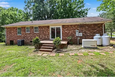 255 Pilotview Loop, Madison, NC 27025 - Photo 22