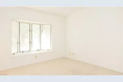 210 College Road #706, Greensboro, NC 27410 - Photo 18