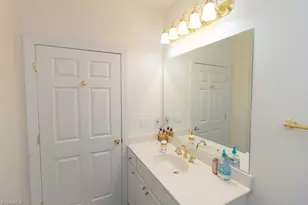 522 College Rd, Greensboro, NC 27410 - Photo 6