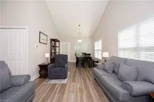 710 W Lee Ave, Yadkinville, NC 27055 - Photo 8