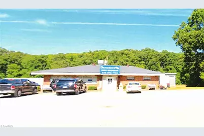 8702 US Highway 220 S, Seagrove, NC 27341 - Photo 1