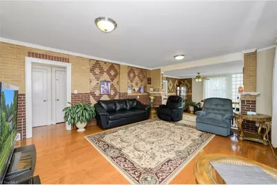 211 N Bridge Street, Jonesville, NC 28642 - Photo 24